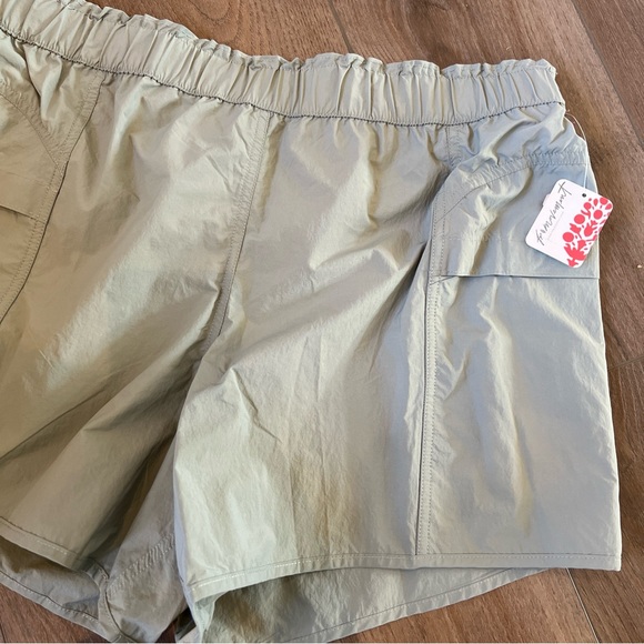 Free People FP Movement Women's In The Wild Shorts Green - Picture 5 of 5